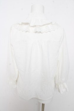 画像2: axes femme / マイメロディ/ブラウス F 白 Y-26-02-15-126-AX-BL-SZ-ZY