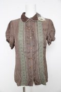 axes femme / パールネックレス付きブラウス M モカ Y-26-02-15-136-AX-BL-SZ-ZY