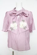 axes femme / 紫陽花装飾リボンブラウスプルオーバー F ラベンダー Y-26-02-15-147-AX-TO-SZ-ZY