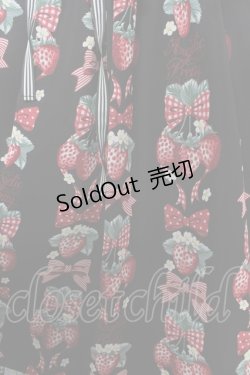 画像4: Angelic Pretty / Strawberry Dollジャンパースカート  黒 Y-26-02-17-208-AP-OP-SZ-ZY