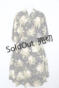 INGEBORG / 薔薇柄半袖開襟ワンピース F 黒 Y-26-02-17-213-LO-OP-SZ-ZY