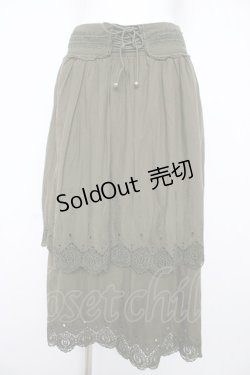 画像1: axes femme / 裾刺繍ティアードスカート M カーキ Y-26-02-17-245-AX-SK-SZ-ZY