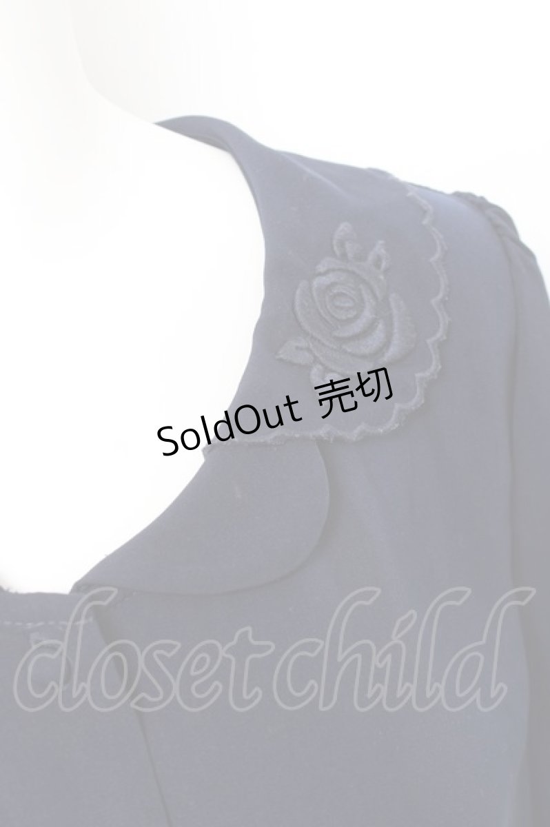画像3: an another angelus / ローズ刺繍開衿ブラウス F 紺 Y-26-02-19-074-CA-BL-SZ-ZS (3)