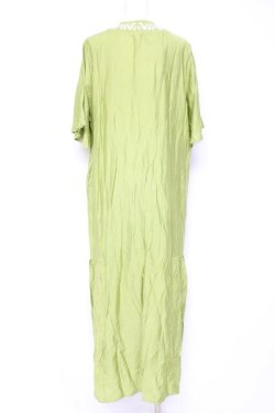 画像2: axes femme / 刺繍スキッパーマキシワンピース  イエローグリーン Y-26-02-19-126-AX-BL-SZ-ZY