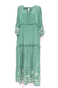画像1: axes femme / 刺繍デザインティアードワンピース  グリーン Y-26-02-19-128-AX-OP-SZ-ZY