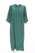 axes femme POETIQUE / フラワー刺繍エンパイアワンピース M グリーン Y-26-02-19-129-AX-OP-SZ-ZY