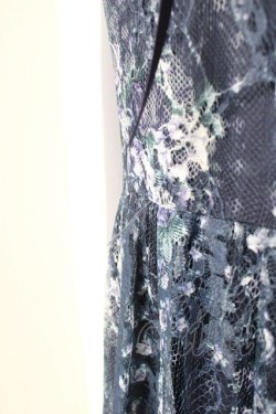 画像4: axes femme / フラワープリントレースワンピース F 紺 Y-26-02-19-138-AX-OP-SZ-ZY