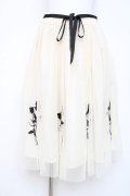an another angelus / ローズ刺繍チュールスカート F 生成り Y-26-02-19-195-CA-SK-SZ-ZY
