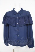 axes femme / パール×チュールフリルブラウス  ネイビー Y-26-02-21-035-AX-BL-SZ-ZY
