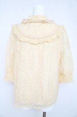 画像2: axes femme / アンティーク風レーストップス F アイボリー Y-26-02-23-077-AX-TO-IG-ZI (2)