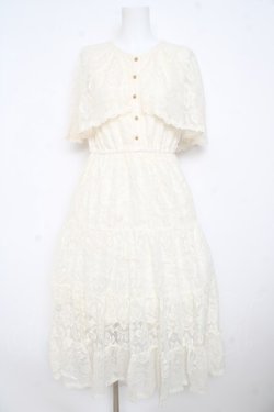 画像1: axes femme / ケープ風レースティアードワンピース  生成り Y-26-02-23-175-AX-OP-SZ-ZY