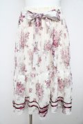 axes femme / フラワーレーススカート  オフシロ×ピンク Y-26-02-23-206-AX-SK-IG-ZY