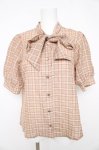 画像1: F i.n.t / シアーチェックボウタイブラウス F ベージュ/ホワイト Y-26-02-27-057-CA-BL-SZ-ZS (1)