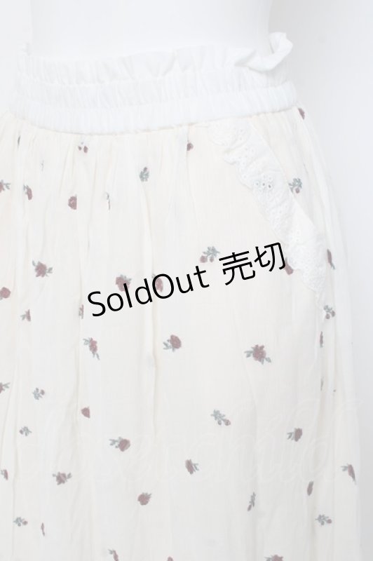 画像3: axes femme / ミニローズ刺繍ロングスカート F 白 Y-26-02-27-190-AX-SK-SZ-ZI (3)