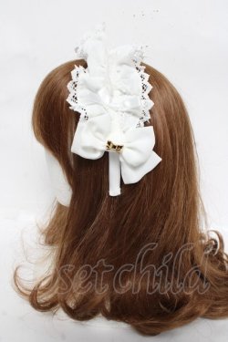画像2: Angelic Pretty / Dolceフリルカチューシャ  シロ Y-26-03-01-088-AP-AC-IG-ZY