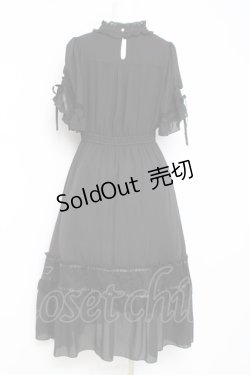 画像2: axes femme / カメオ付フレア袖ワンピース  黒 Y-26-03-01-161-AX-OP-SZ-ZY