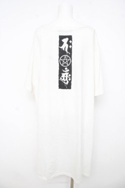 画像2: SEX POT ReVeNGe / 封印MEGAカットソー F ホワイト Y-26-03-03-065-SP-TO-SZ-ZY