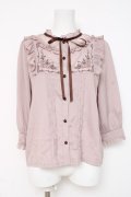 axes femme / クラシカル刺繍七分袖ブラウス  ピンク Y-26-03-06-077-AX-BL-SZ-ZY