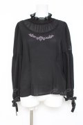axes femme POETIQUE / ディズニーヴィランズ/ブラウス  黒 Y-26-03-06-084-AX-BL-SZ-ZY