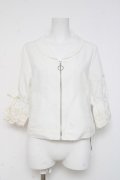 axes femme / スカラップ刺繍袖ブルゾン  シロ Y-26-03-06-110-AX-TO-SZ-ZY