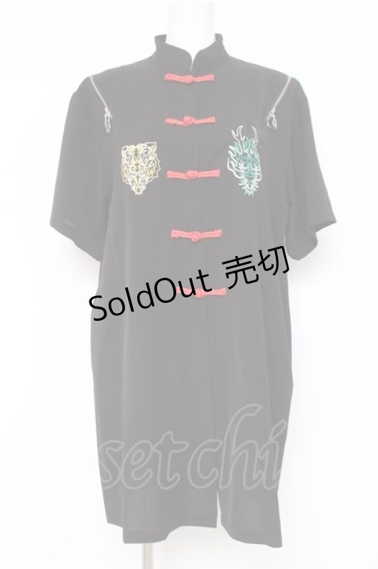 画像1: LISTEN FLAVOR / 刺繍入りチャイナシャツ  黒 Y-26-03-06-126-PU-BL-SZ-ZY (1)