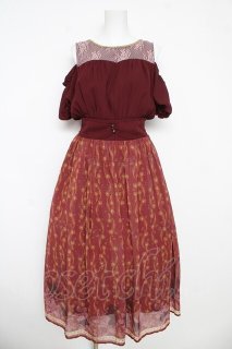 axes femme POETIQUE / ディズニーアラジン/ワンピース ワイン Y-26-03