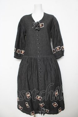 画像1: PINK HOUSE / かおくまワッペンデニムワンピース F 黒 Y-26-03-06-191-LO-OP-SZ-ZY