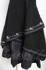 画像4: Ozz oneste / 薔薇刺繍ホルターワンピース  黒 Y-26-03-06-217-OO-OP-SZ-ZY (4)