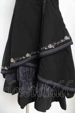 画像4: Ozz oneste / 薔薇刺繍ホルターワンピース  黒 Y-26-03-06-217-OO-OP-SZ-ZY