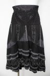 画像1: Ozz On / ウエスト刺繍レースフィッシュテールスカート  黒 Y-26-03-06-251-OO-SK-SZ-ZY (1)