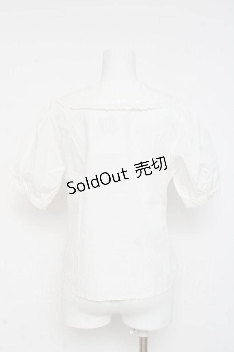 画像2: Fi.n.t  / コットンレース使いビッグカラーブラウス F ホワイト Y-26-03-09-107-LO-BL-SZ-ZY (2)