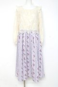 axes femme / 花ストライプ柄ドッキングワンピース M ラベンダー Y-26-03-09-216-AX-OP-SZ-ZY