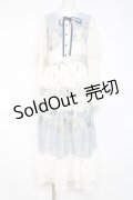axes femme / フラワーパネルプリントレースワンピース F サックス Y-26-03-09-227-AX-OP-SZ-ZY