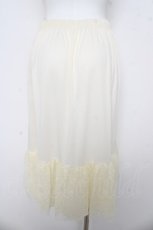 画像2: axes femme / フラワーレースミディペチスカート F 生成り Y-26-03-11-098-AX-SK-SZ-ZS (2)