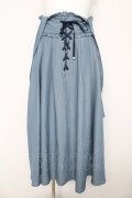 axes femme / サス付レースアップロングスカート F サックス Y-26-03-11-114-AX-SK-SZ-ZY