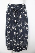 axes femme / 裾レース花柄ワイドパンツ M 紺 Y-26-03-11-121-AX-PA-SZ-ZY