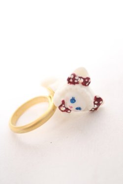 画像1: BABY, THE STARS SHINE BRIGHT / ちいさなねこくみゃちゃんリング  白×赤 Y-26-03-12-001-BA-AC-SZ-ZI