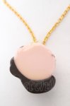 画像2: Q-pot. / 【原宿店限定】Sauced Strawberry Chocolate Ice Cream ネックレス  ストロベリー Y-26-03-12-011-QP-AC-SZ-ZI (2)