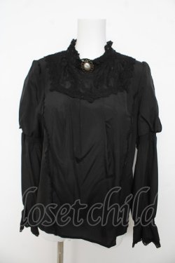 画像1: axes femme kawaii / パールブローチ付ブラウス M 黒 Y-26-03-13-011-AX-BL-SZ-ZY