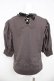 画像2: axes femme POETIQUE / おかしなお茶会パフ袖Tシャツ M チャコール Y-26-03-13-021-AX-TO-SZ-ZY (2)