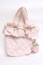 画像1: Maison de FLEUR / いちごケース&チャームBOOK F ピンク Y-26-03-16-040-LO-ZA-SZ-ZY (1)