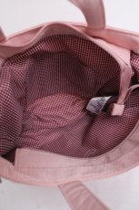 画像3: Maison de FLEUR / いちご刺繍サイドポケットトートバッグ F ピンク Y-26-03-16-046-LO-BG-SZ-ZY (3)