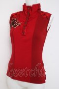 Ozz On / 菊刺繍ハイネックノースリーブトップス  赤 Y-26-03-16-119-OO-TO-SZ-ZY
