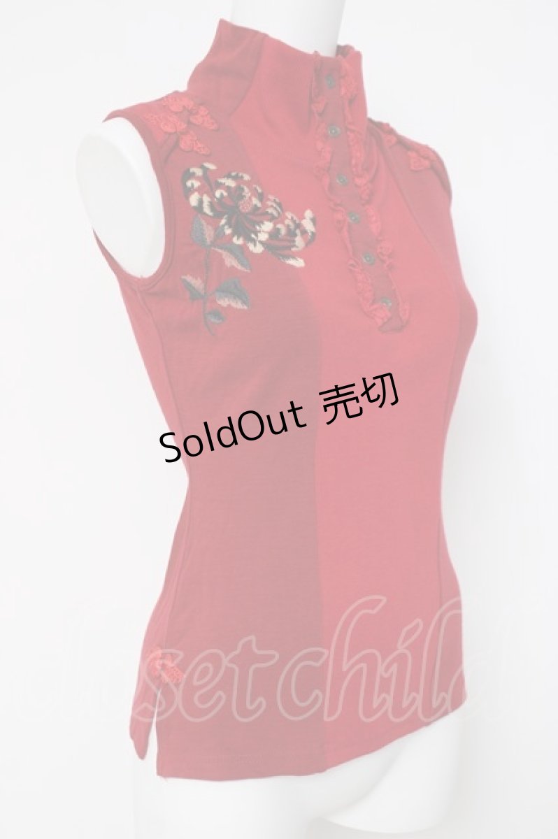 画像4: Ozz On / 菊刺繍ハイネックノースリーブトップス  赤 Y-26-03-16-119-OO-TO-SZ-ZY (4)