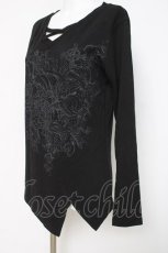 画像2: Rozen Kavalier / 胸元クロスプリントプルオーバー  黒 Y-26-03-16-127-OO-TO-SZ-ZY (2)