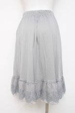 画像2: axes femme / レース重ねペチスカート M グレー Y-26-03-16-190-AX-SK-SZ-ZY (2)