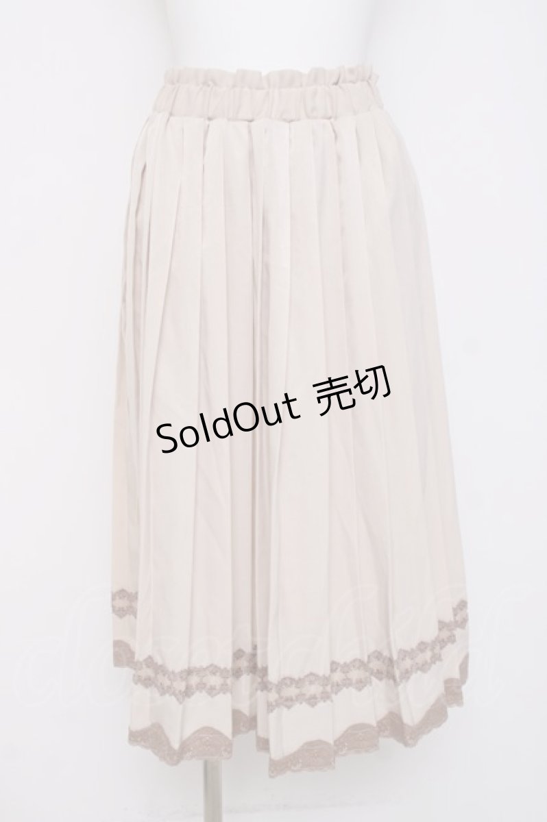 画像1: axes femme / サテンプリーツロングスカート M 生成り Y-26-03-16-223-AX-SK-SZ-ZY (1)