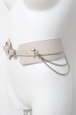 画像2: axes femme / チェーン付き太幅合皮ベルト  生成り Y-26-03-16-031-AX-ZA-SZ-ZT006 (2)