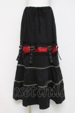 画像1: ROMANTIC NEUROSIS / ZIPデザインベルトロングスカート  黒/赤 Y-26-03-16-227-PU-SK-SZ-ZY (1)