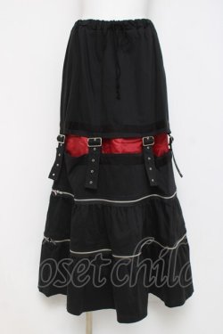 画像1: ROMANTIC NEUROSIS / ZIPデザインベルトロングスカート  黒/赤 Y-26-03-16-227-PU-SK-SZ-ZY